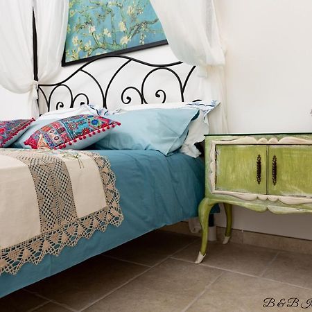 Bed and Breakfast Il Mandorlo Poeta Ostuni Exterior foto