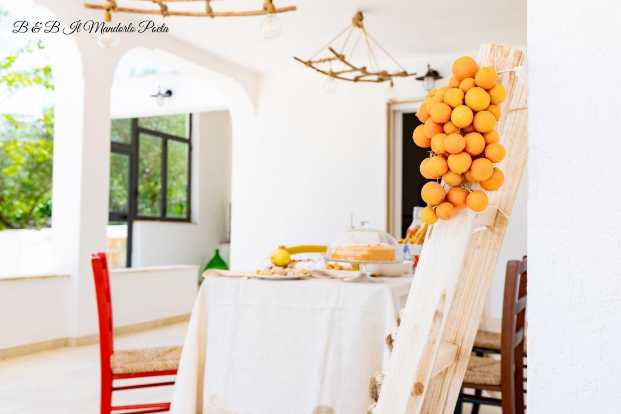 Bed and Breakfast Il Mandorlo Poeta Ostuni Exterior foto