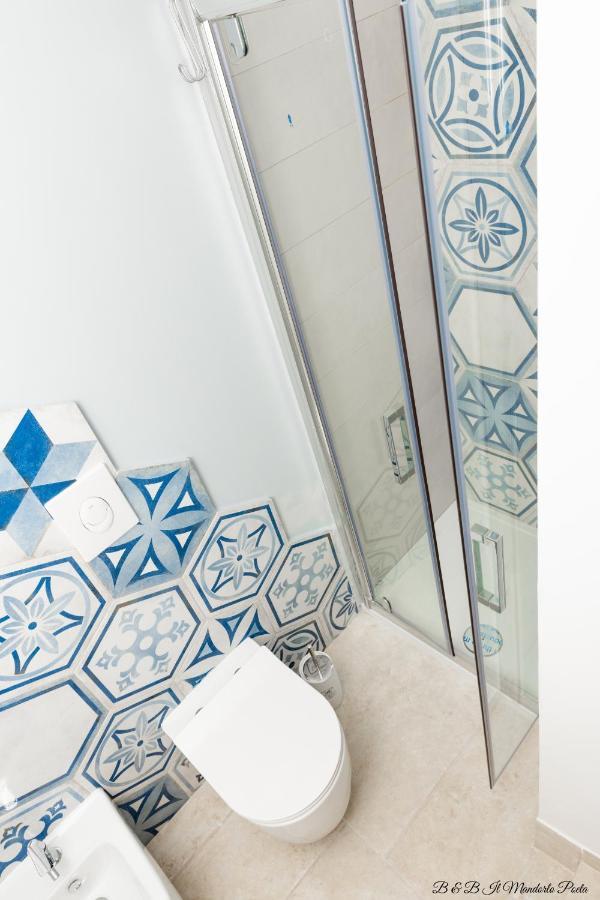 Bed and Breakfast Il Mandorlo Poeta Ostuni Exterior foto